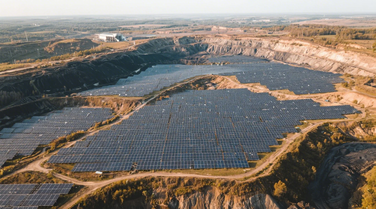 Desde el carbón hasta los campos solares: cómo las minas están alimentando la energía limpia